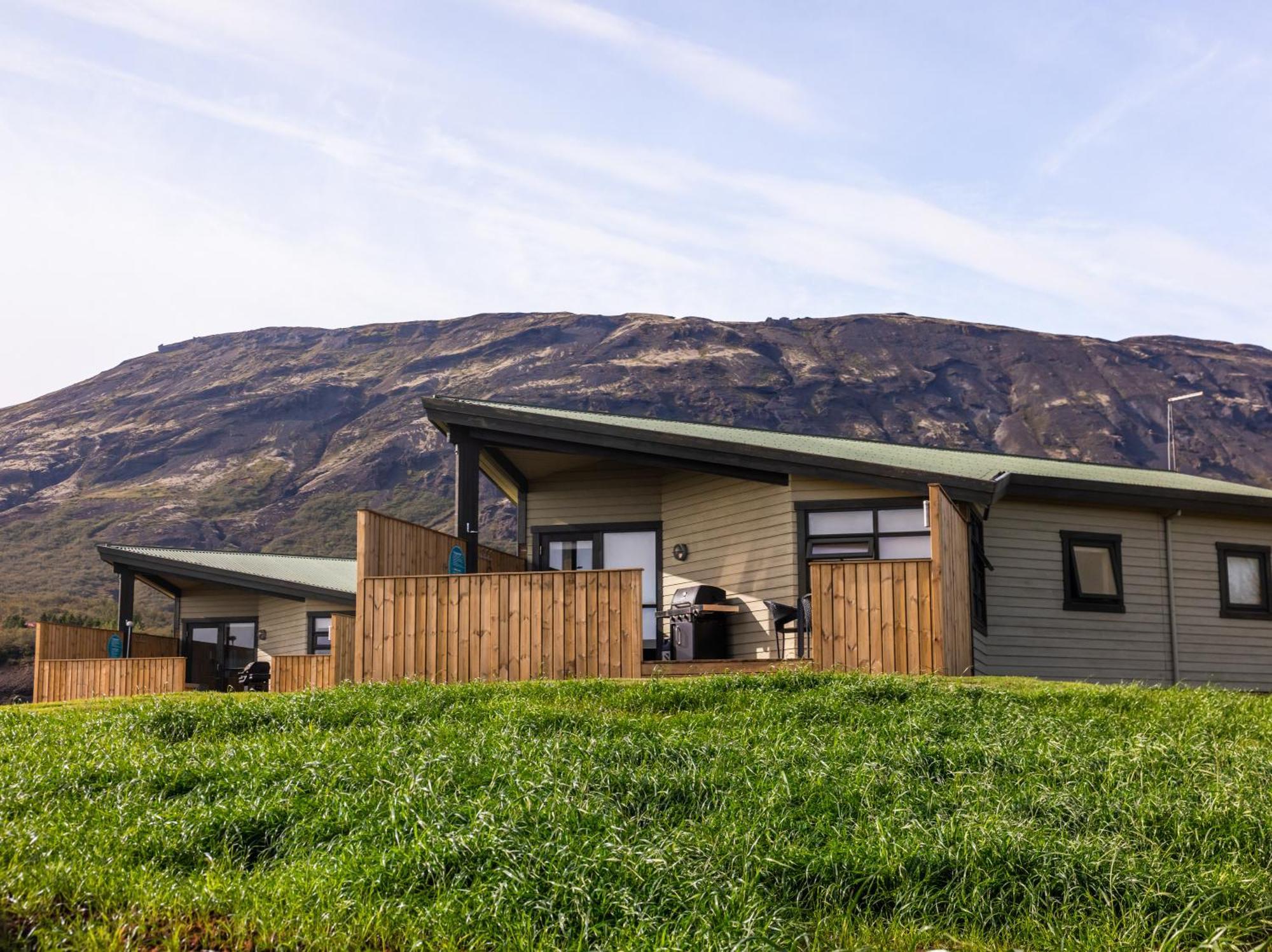 Efsti-Dalur Cottages Úþlíð Exteriör bild